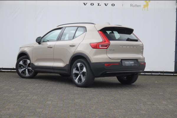 Volvo XC40 211PK Automaat B4 Plus Dark / Trekhaak / Navigatie / Adaptive Cruise / Harman Kardon / Stuur- & Stoelverwarming / Elektrische achterklep / Achteruitrijcamera / Elektrische stoelverst. met geheugen