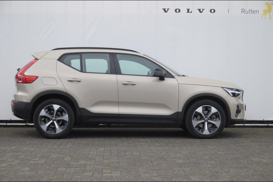 Volvo XC40 211PK Automaat B4 Plus Dark / Trekhaak / Navigatie / Adaptive Cruise / Harman Kardon / Stuur- & Stoelverwarming / Elektrische achterklep / Achteruitrijcamera / Elektrische stoelverst. met geheugen