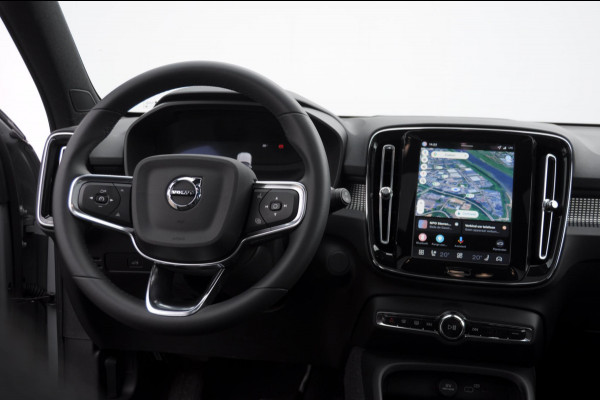 Volvo EX40 252PK Automaat Single Motor Extended Range Plus Panoramadak / Apple Carplay / Android Auto / Harman kardon audio / Adaptive cruise control / Pilot assist / Lichtmetalen velgen /