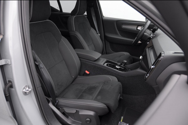 Volvo EX40 252PK Automaat Single Motor Extended Range Plus Panoramadak / Apple Carplay / Android Auto / Harman kardon audio / Adaptive cruise control / Pilot assist / Lichtmetalen velgen /