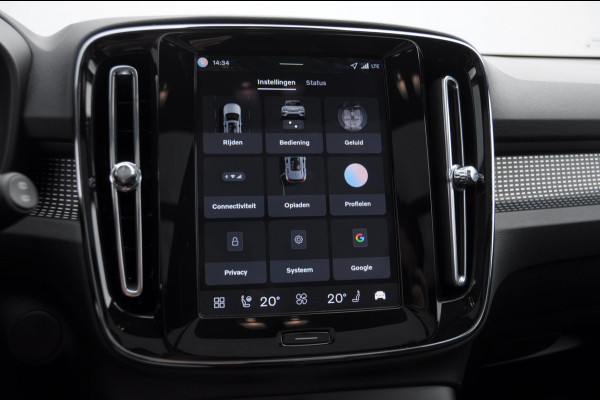 Volvo EX40 252PK Automaat Single Motor Extended Range Plus Panoramadak / Apple Carplay / Android Auto / Harman kardon audio / Adaptive cruise control / Pilot assist / Lichtmetalen velgen /