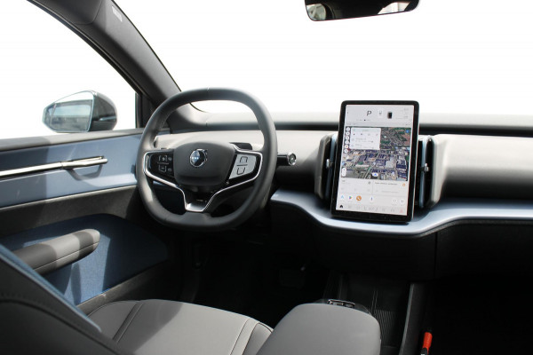 Volvo EX30 Single Motor Ext Range Plus Black Ed Europa 69 kWh 20" Lichtmetalen velgen, Google Infotainment, Getinte ramen vanaf de B-Stijl, Verwarmbare voorstoelen, Parkeersenoren