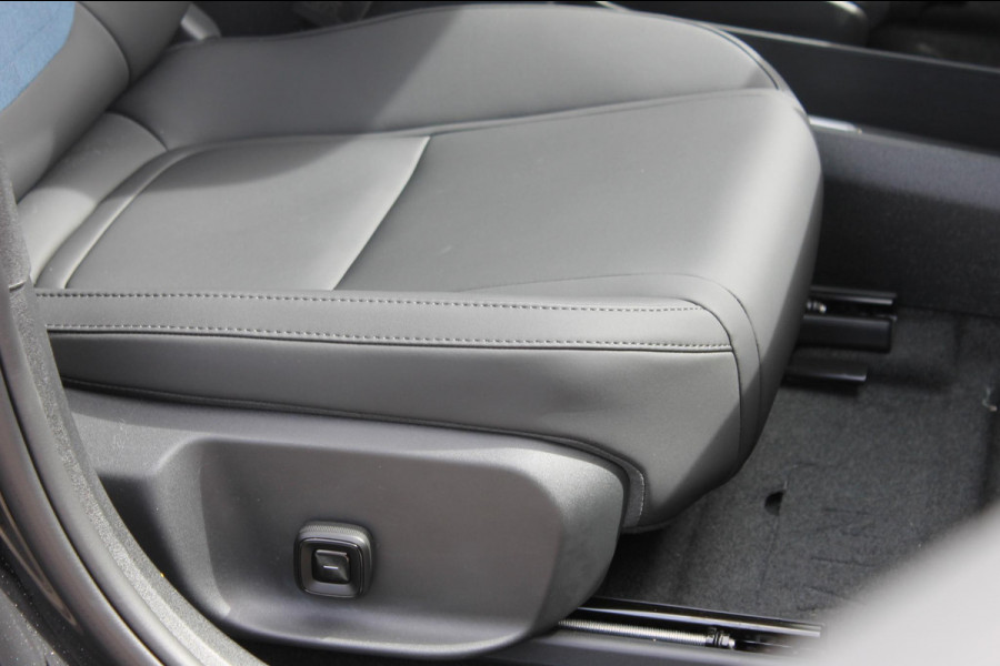 Volvo EX30 Single Motor Ext Range Plus Black Ed Europa 69 kWh 20" Lichtmetalen velgen, Google Infotainment, Getinte ramen vanaf de B-Stijl, Verwarmbare voorstoelen, Parkeersenoren