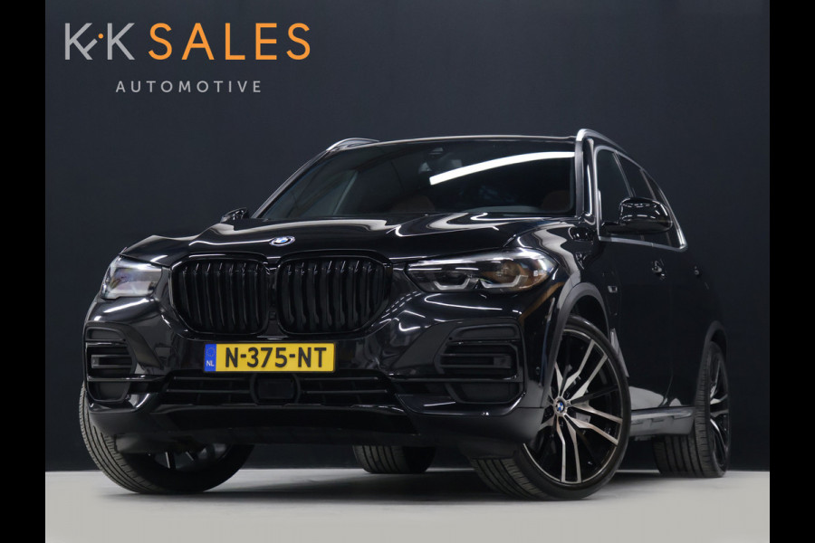 BMW X5 xDrive45e M Sport SOH 96% [SCHUIFKANTELDAK, APPLE CARPLAY, LUCHTVERING, MEMORY SEATS, CAMERA, ADAPTIVE CRUISE, STOELVERWARMING, ELEK. ACHTERKLEP,  NAVIGATIE, NIEUWSTAAT]