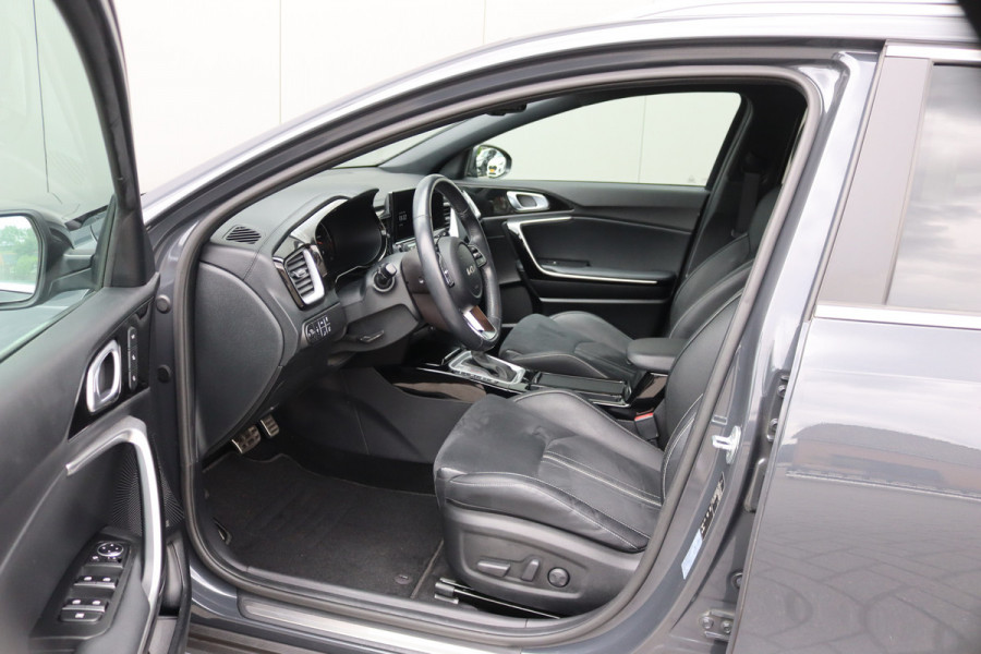 Kia Xceed 1.5 T-GDI 160PK Automaat Black Edition Memory-stoel/Elektr.-klep/Winter-pack