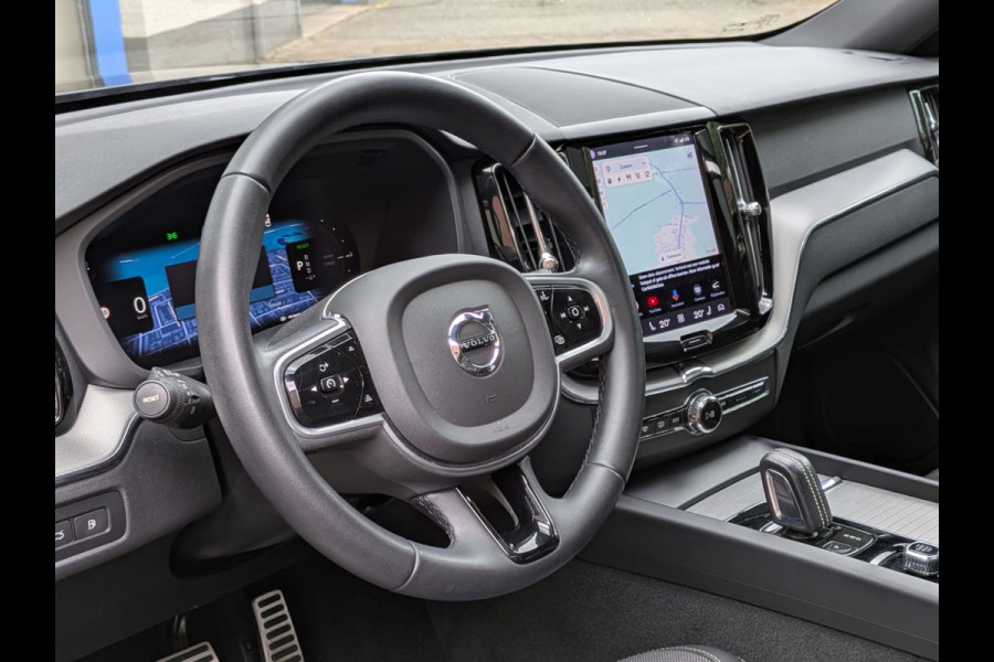 Volvo XC60 2.0 T6 Plug-in hybrid AWD R-Design|Panodak|Memory|Sportstoelen|Keyless-Entry|Facelift 12-2021|
