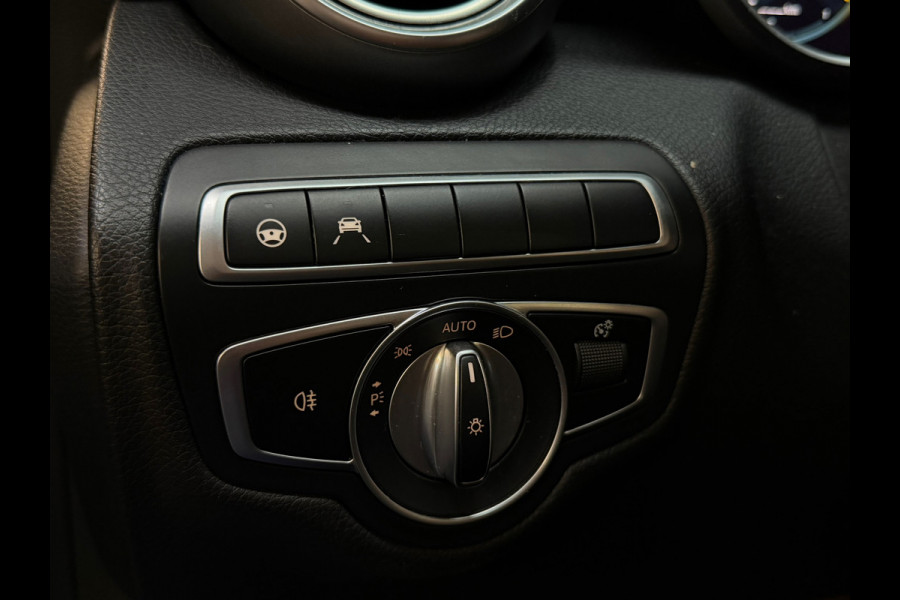 Mercedes-Benz C-Klasse 180 Business Solution AMG |PANO|360 CAM|KEYLESS|LANE ASSIST|AUTOPILOT|SFEERVERLICHTING|DODEHOEK|NL AUTO|NAP