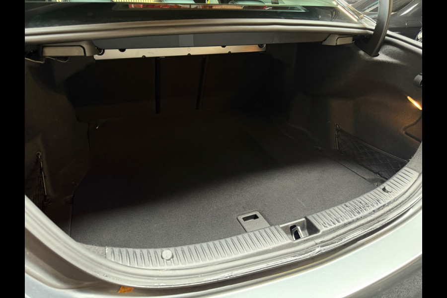 Mercedes-Benz C-Klasse 180 Business Solution AMG |PANO|360 CAM|KEYLESS|LANE ASSIST|AUTOPILOT|SFEERVERLICHTING|DODEHOEK|NL AUTO|NAP