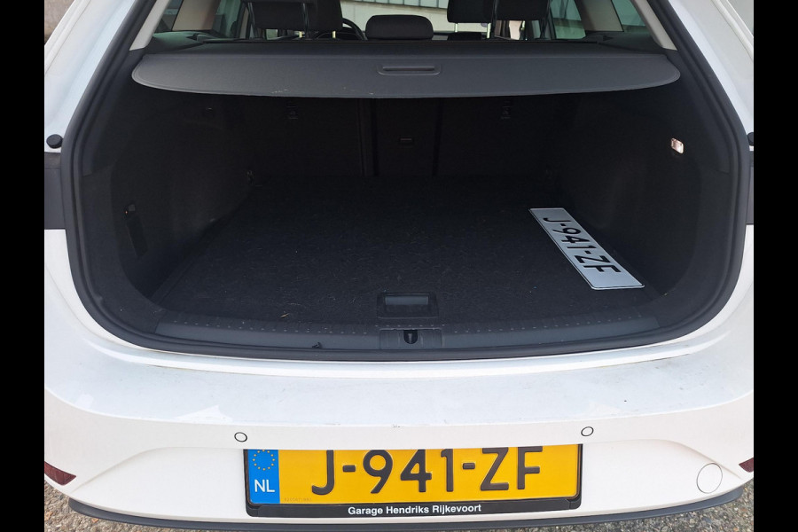 Seat Leon Sportstourer 1.5 TSI Style Launch Edition My 2021 | 18"LM all season | Trekhaak 1400kg | Full LED | Climate V=A | Navi |