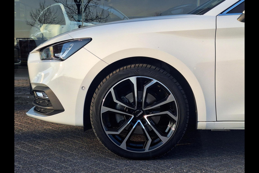 Seat Leon Sportstourer 1.5 TSI Style Launch Edition My 2021 | 18"LM all season | Trekhaak 1400kg | Full LED | Climate V=A | Navi |