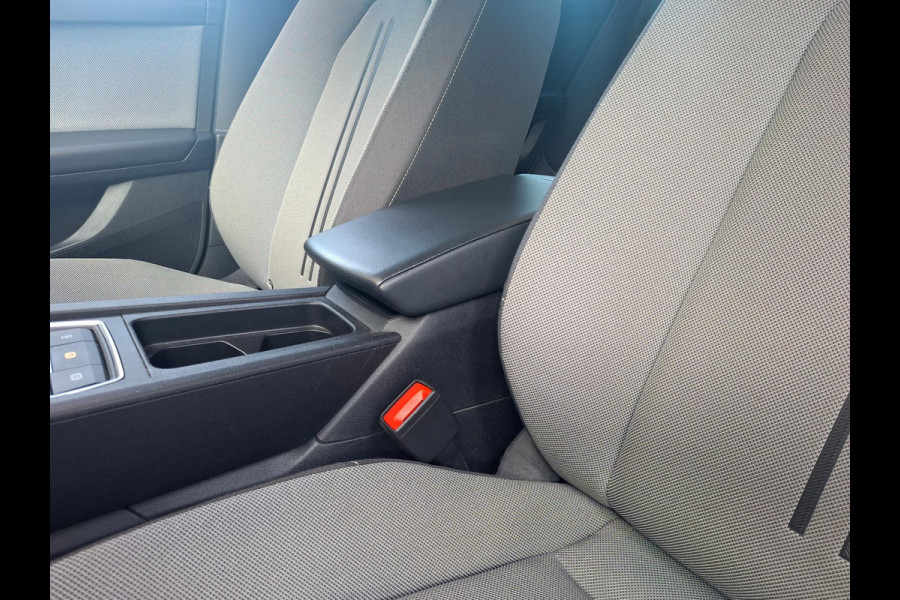Seat Leon Sportstourer 1.5 TSI Style Launch Edition My 2021 | 18"LM all season | Trekhaak 1400kg | Full LED | Climate V=A | Navi |