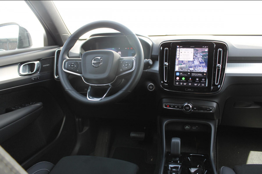 Volvo XC40 2.0 B4 Plus Dark