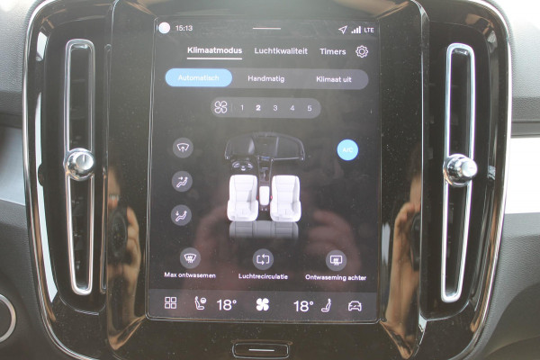 Volvo XC40 2.0 B4 Plus Dark