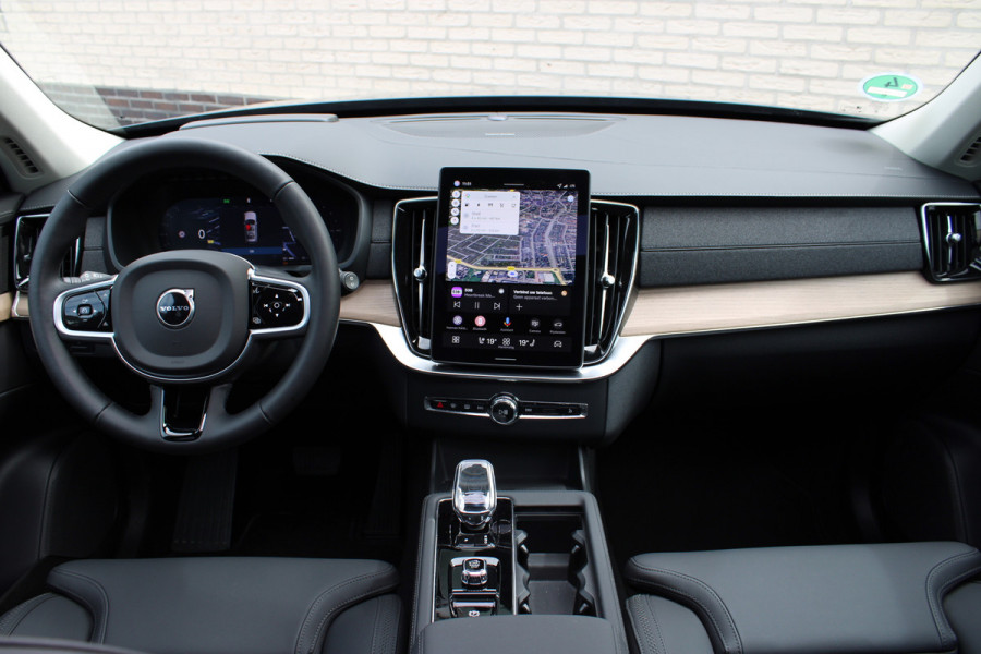 Volvo XC90 2.0 T8 Plug-in hybrid AWD Plus Bright | Luchtvering | Trekhaak | Panoramadak | 360 Camera