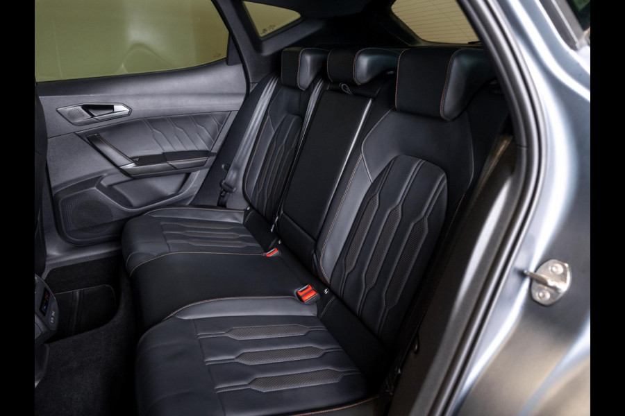CUPRA Formentor 1.5 TSI 150pk / Trekhaak / Lederen bekleding / Apple carplay / Memory stoelen / Adaptieve cruise control /