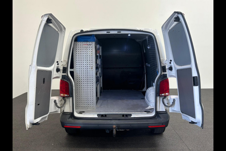 Volkswagen Transporter 2.0 TDI L1H1 30 Comfortline Airco Cruise Control Trekhaak Apple Carplay Parkeersensoren