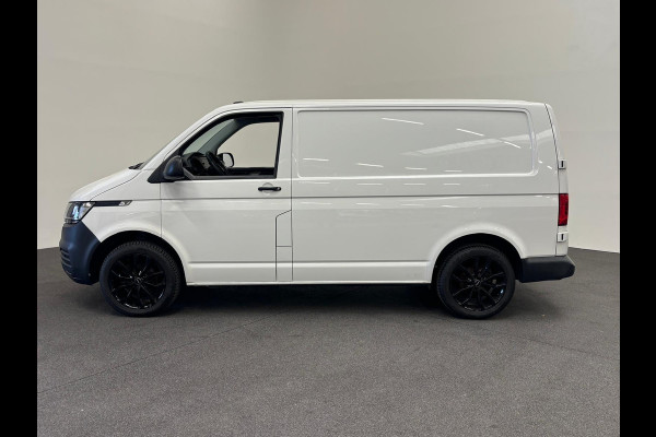 Volkswagen Transporter 2.0 TDI L1H1 30 Comfortline Airco Cruise Control Trekhaak Apple Carplay Parkeersensoren