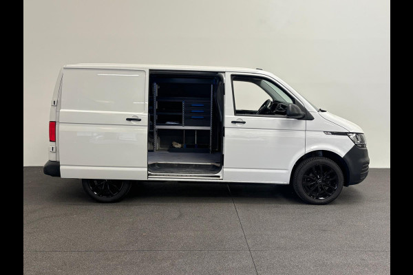 Volkswagen Transporter 2.0 TDI L1H1 30 Comfortline Airco Cruise Control Trekhaak Apple Carplay Parkeersensoren