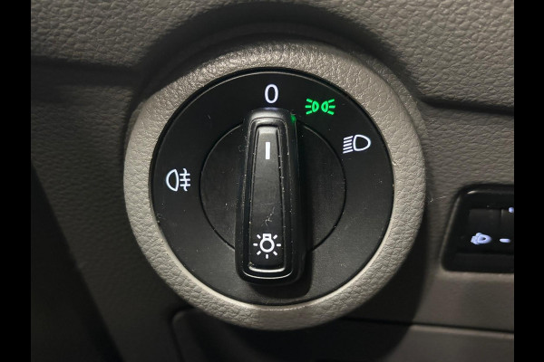 Volkswagen Transporter 2.0 TDI L1H1 30 Comfortline Airco Cruise Control Trekhaak Apple Carplay Parkeersensoren