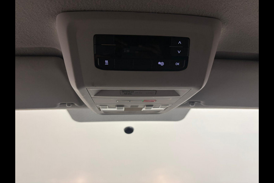 Volkswagen Transporter 2.0 TDI L1H1 30 Comfortline Airco Cruise Control Trekhaak Apple Carplay Parkeersensoren