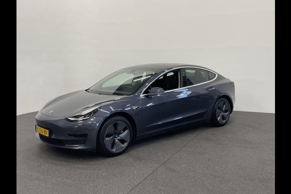 Tesla Model 3 Standard RWD Plus 60 kWh SOH 93% Airco ECC Navigatie Parkeersensoren Camera Adaptive Cruise Leder Panoramadak