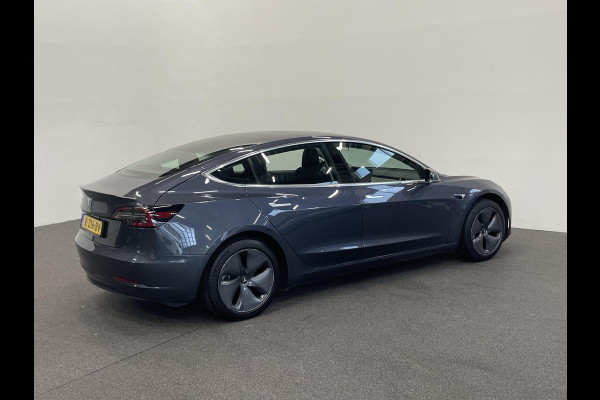 Tesla Model 3 Standard RWD Plus 60 kWh SOH 93% Airco ECC Navigatie Parkeersensoren Camera Adaptive Cruise Leder Panoramadak