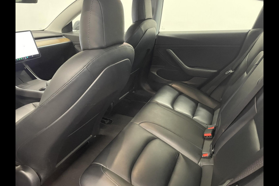 Tesla Model 3 Standard RWD Plus 60 kWh SOH 93% Airco ECC Navigatie Parkeersensoren Camera Adaptive Cruise Leder Panoramadak