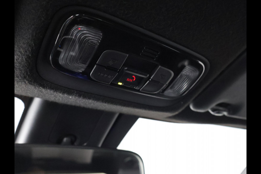 Toyota Yaris Cross 1.5 HYBRID DYNAMIC BLACKLINE GARANTIE 11-2032 . NAVIGATIE . ADAPTIEVE CRUISE CONTROL . SAFETY LOCK