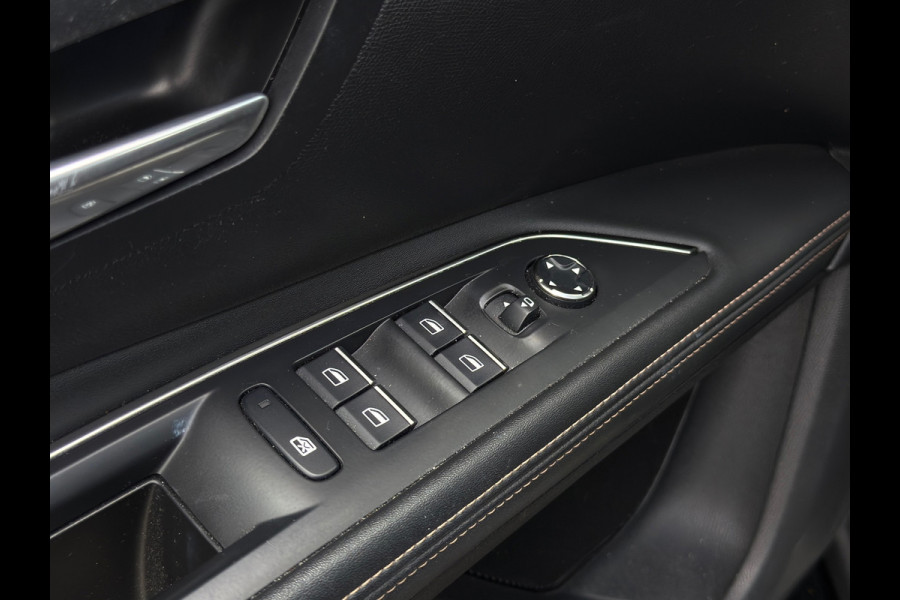 Peugeot 5008 1.2 GT BTW AUTO / AUTOMAAT / SCHUIFDAK / CAMERA
