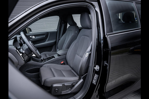 Volvo XC40 Recharge Plus 70kWh - R-Design l 96% SOH l Warmtepomp l Trekhaak l Camera