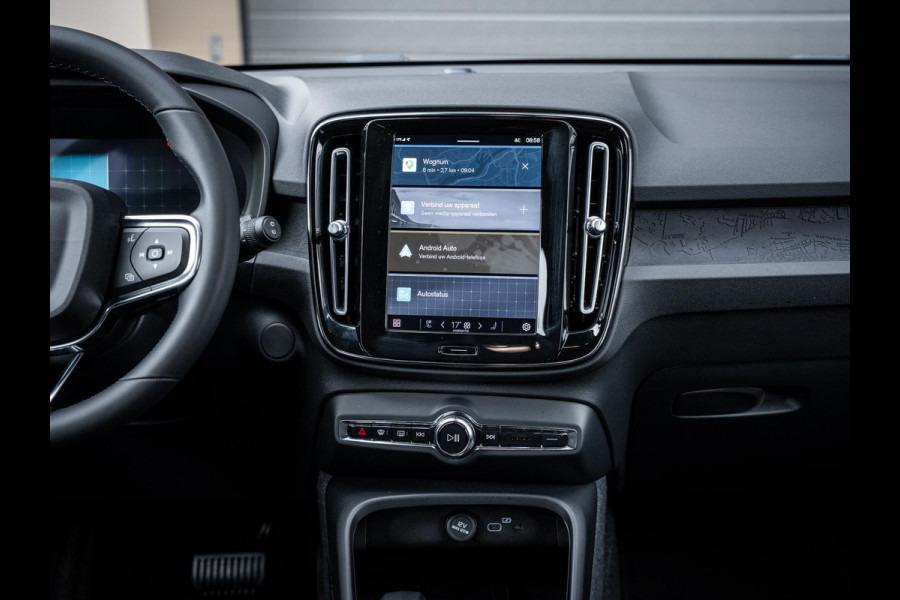 Volvo XC40 Recharge Plus 70kWh - R-Design l 96% SOH l Warmtepomp l Trekhaak l Camera