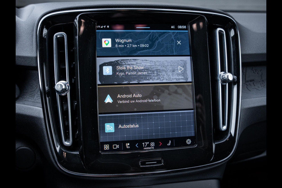 Volvo XC40 Recharge Plus 70kWh - R-Design l 96% SOH l Warmtepomp l Trekhaak l Camera