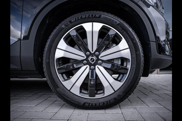 Volvo XC40 Recharge Plus 70kWh - R-Design l 96% SOH l Warmtepomp l Trekhaak l Camera