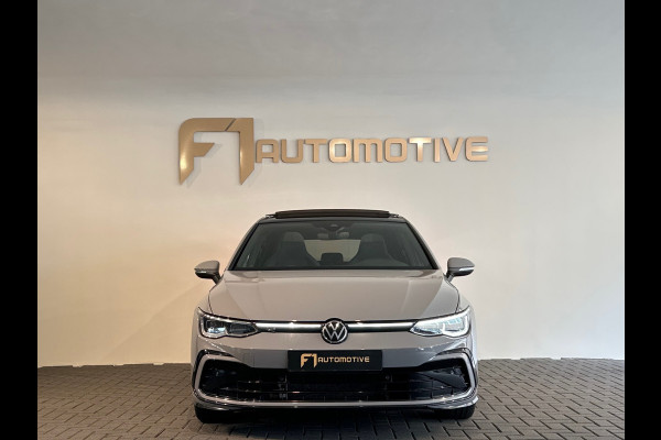 Volkswagen Golf 1.5 eTSI R-Line Pano|Trekhaak|Camera|IQ Light