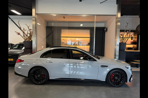 Mercedes-Benz E-Klasse AMG 53 4MATIC+ Night Edition alpin grijs garantie