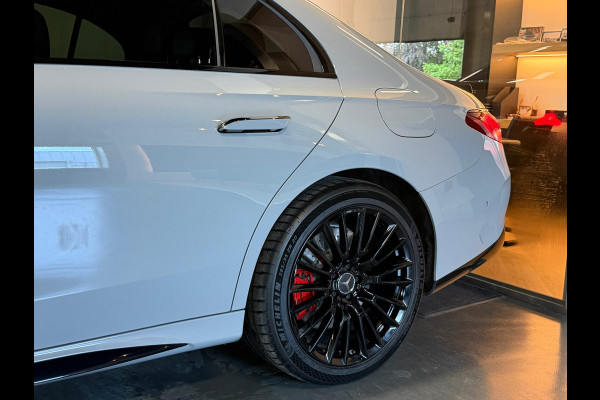 Mercedes-Benz E-Klasse AMG 53 4MATIC+ Night Edition alpin grijs garantie