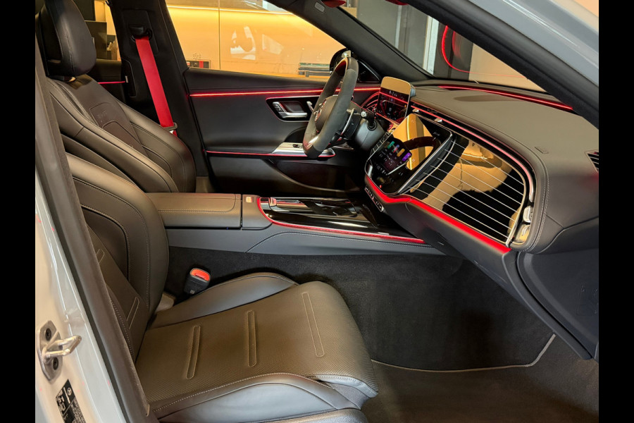 Mercedes-Benz E-Klasse AMG 53 4MATIC+ Night Edition alpin grijs garantie
