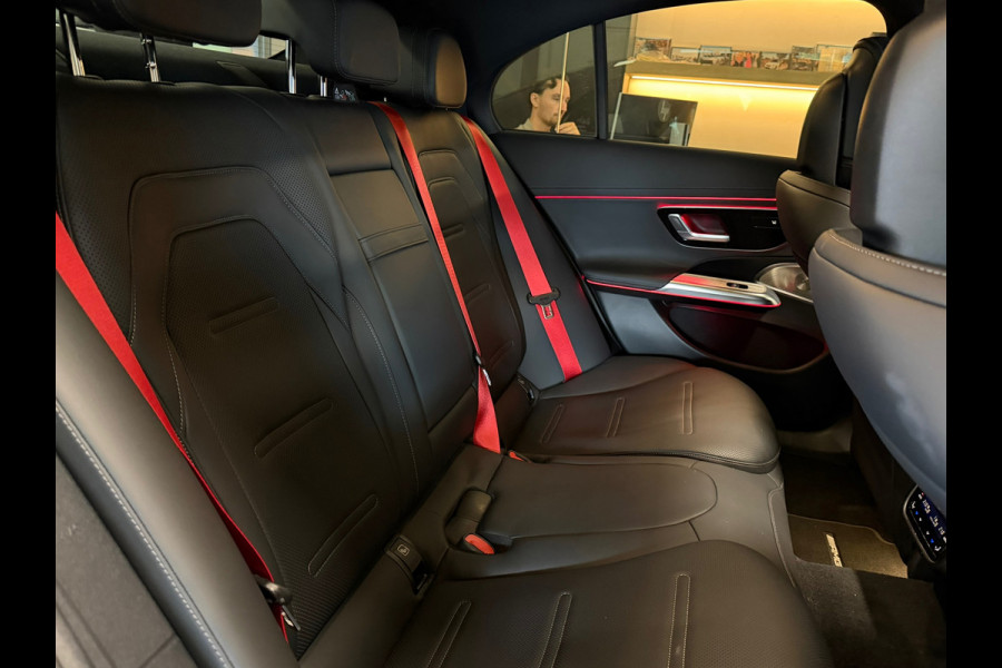 Mercedes-Benz E-Klasse AMG 53 4MATIC+ Night Edition alpin grijs garantie