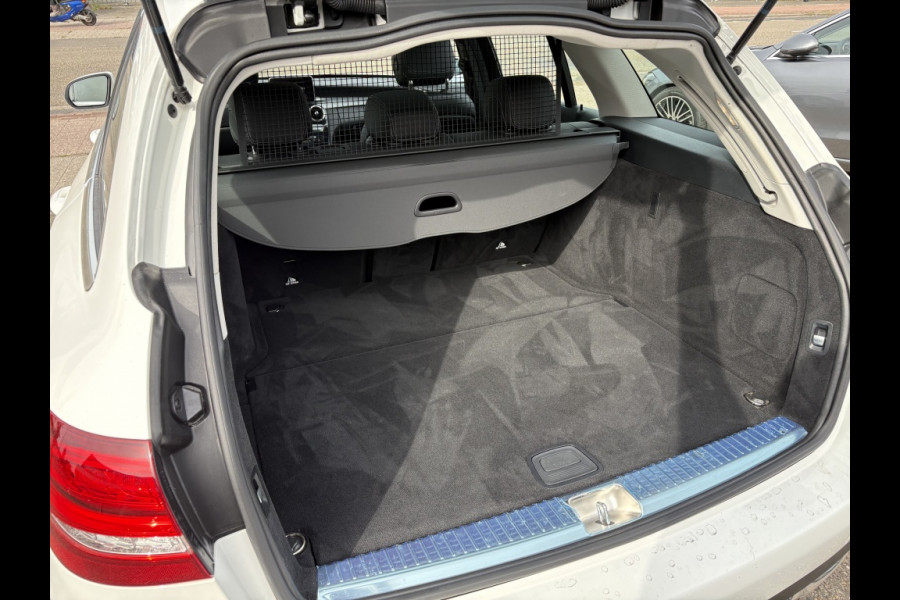 Mercedes-Benz C-Klasse Estate 180 Sport Edition | Panodak | Trekhaak | Navi | Camera