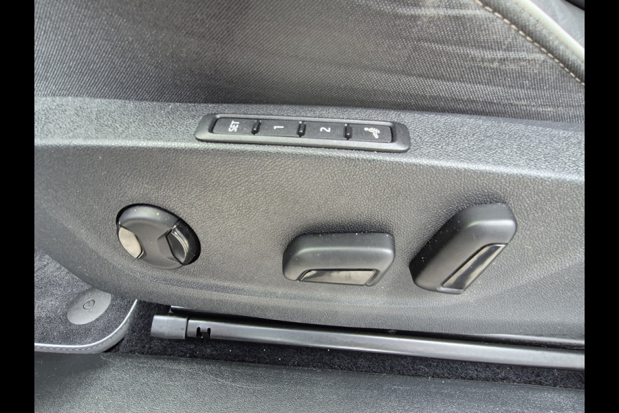 Škoda ENYAQ Coupé iV BWJ 2022 | 80 RS | PANO | LEER | TREKHAAK | 21'' LMV | NAVI | CARPLAY | CAMERA A |