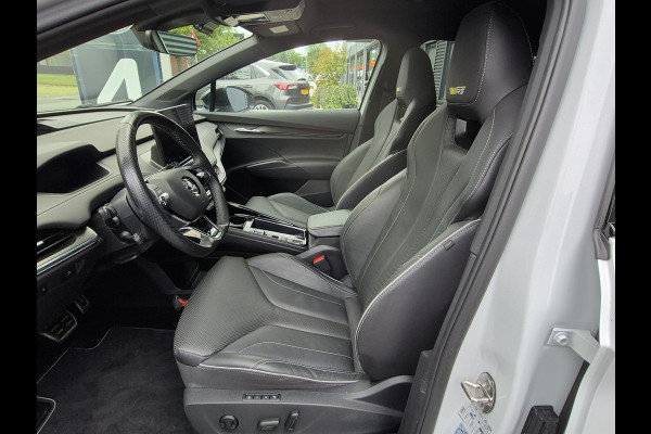 Škoda ENYAQ Coupé iV BWJ 2022 | 80 RS | PANO | LEER | TREKHAAK | 21'' LMV | NAVI | CARPLAY | CAMERA A |