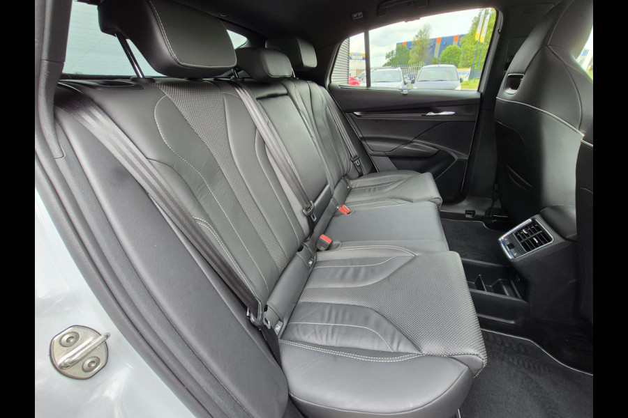 Škoda ENYAQ Coupé iV BWJ 2022 | 80 RS | PANO | LEER | TREKHAAK | 21'' LMV | NAVI | CARPLAY | CAMERA A |