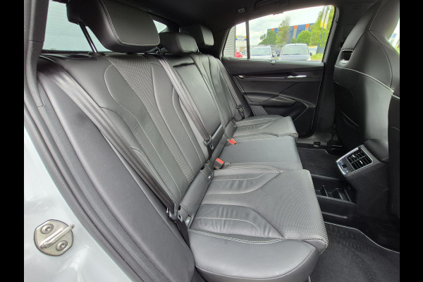 Škoda ENYAQ Coupé iV BWJ 2022 | 80 RS | PANO | LEER | TREKHAAK | 21'' LMV | NAVI | CARPLAY | CAMERA A |