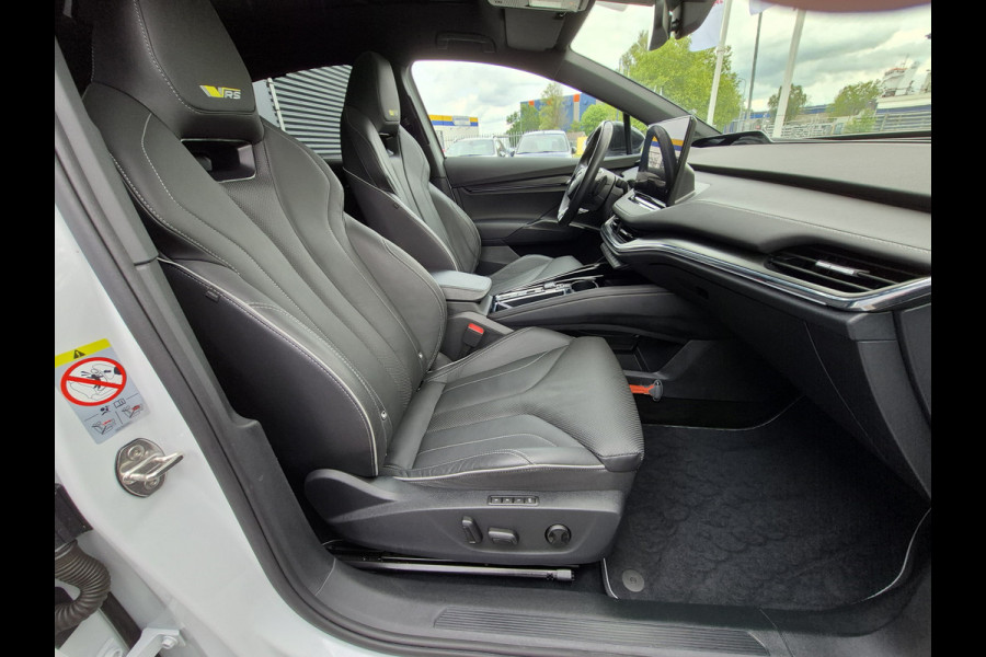 Škoda ENYAQ Coupé iV BWJ 2022 | 80 RS | PANO | LEER | TREKHAAK | 21'' LMV | NAVI | CARPLAY | CAMERA A |