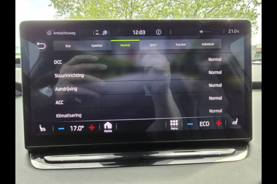 Škoda ENYAQ Coupé iV BWJ 2022 | 80 RS | PANO | LEER | TREKHAAK | 21'' LMV | NAVI | CARPLAY | CAMERA A |