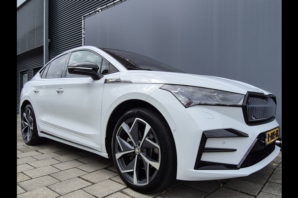 Škoda ENYAQ Coupé iV BWJ 2022 | 80 RS | PANO | LEER | TREKHAAK | 21'' LMV | NAVI | CARPLAY | CAMERA A |