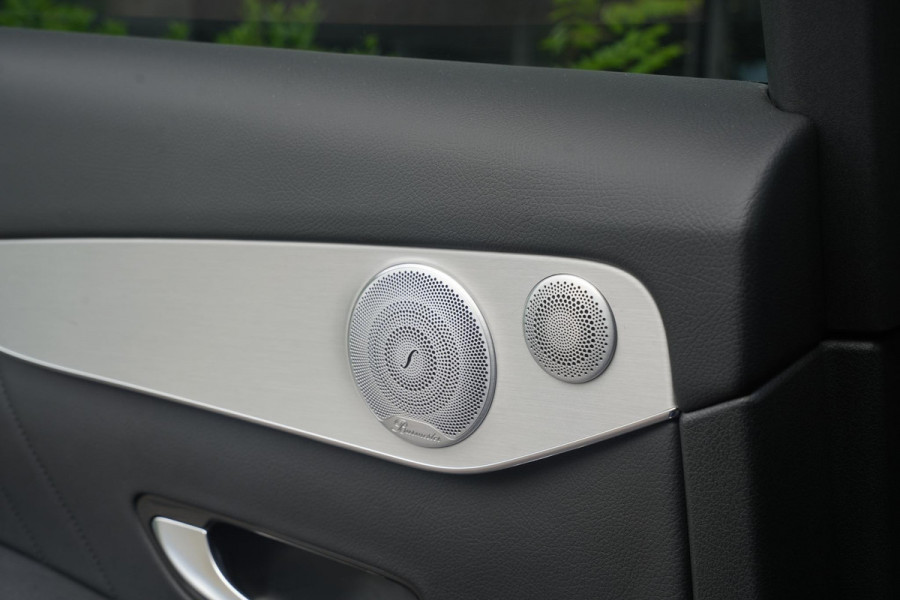 Mercedes-Benz GLC 200 4MATIC Advantage AMG Schuifdak Burmester Trekhaak