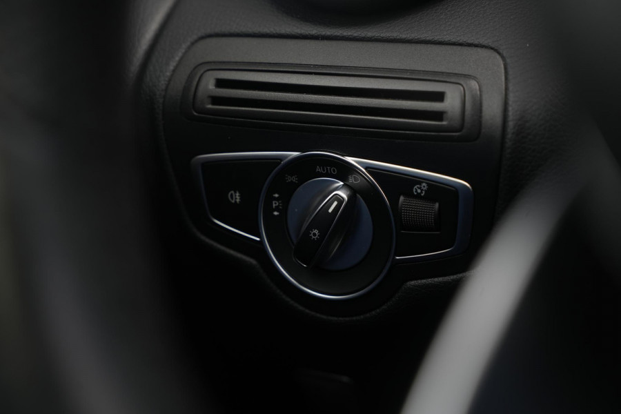 Mercedes-Benz GLC 200 4MATIC Advantage AMG Schuifdak Burmester Trekhaak