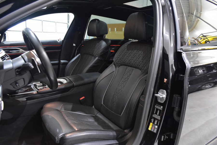 BMW 7 Serie 745Le High Exe M-Sport / Pano / 4WD Besturing / Softclose / 360 Camera