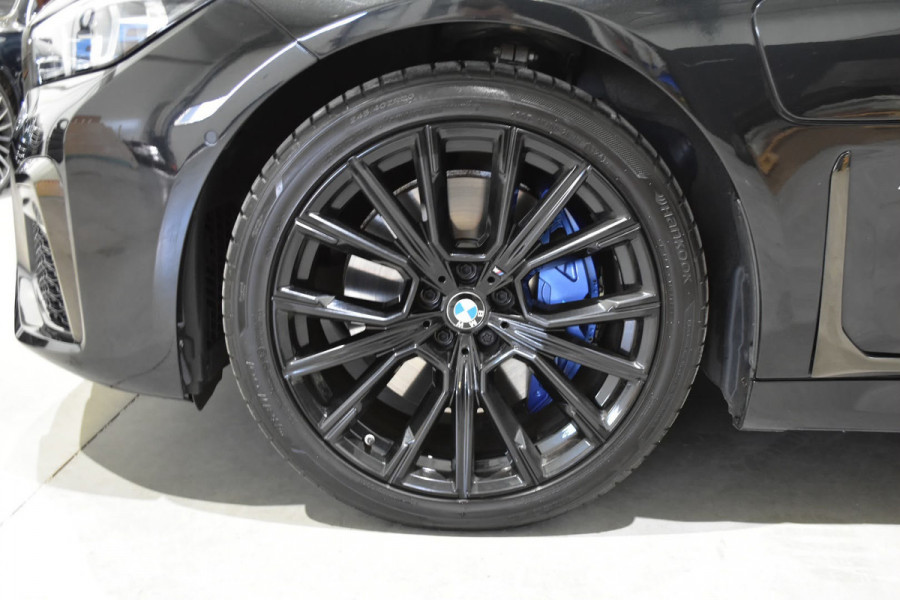 BMW 7 Serie 745Le High Exe M-Sport / Pano / 4WD Besturing / Softclose / 360 Camera